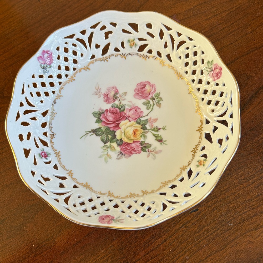 Antique  Bavaria Schumann Germany pierced porcelain floral bowl